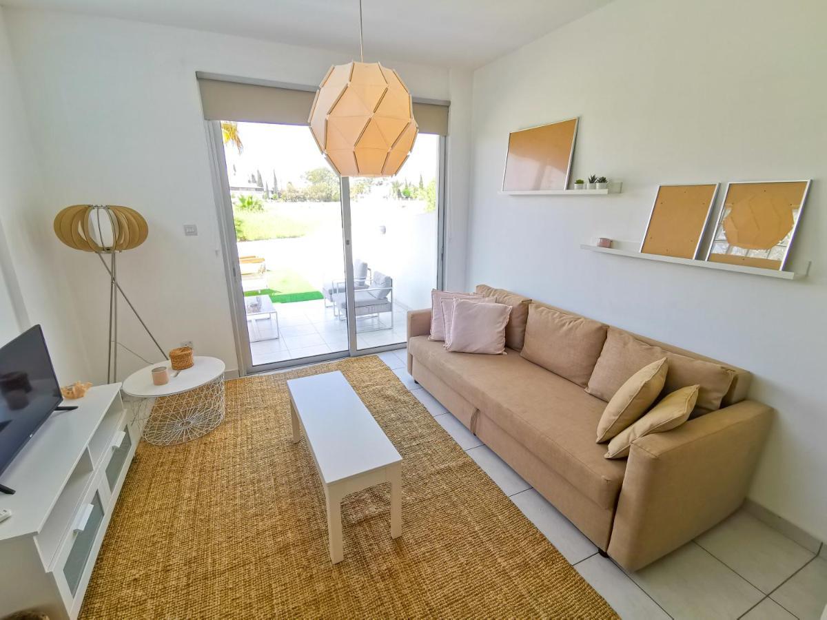 Happy Day Dreamer Apartments Pyla Exteriör bild